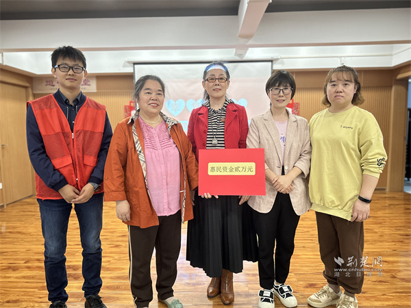 获奖项目合影.jpg