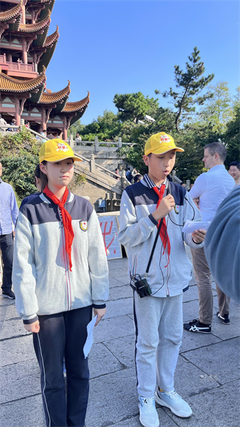 “黄鹤少年”主持现场.jpg