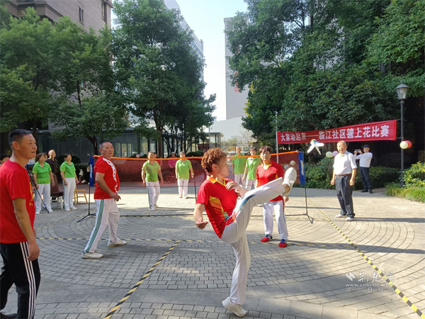 临江社区毽上花比赛精彩时刻.jpg