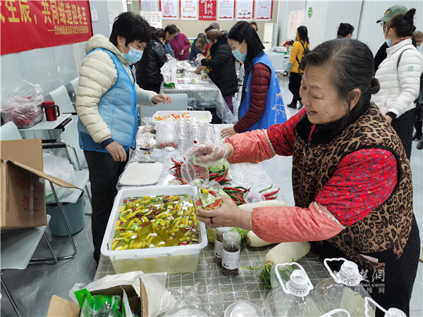 泡菜腌制中.jpg