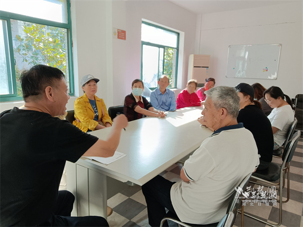 居民召开议事会.jpg