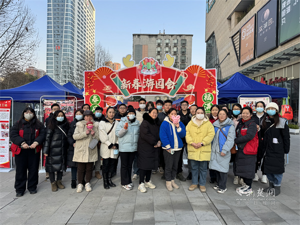 大合影.jpg