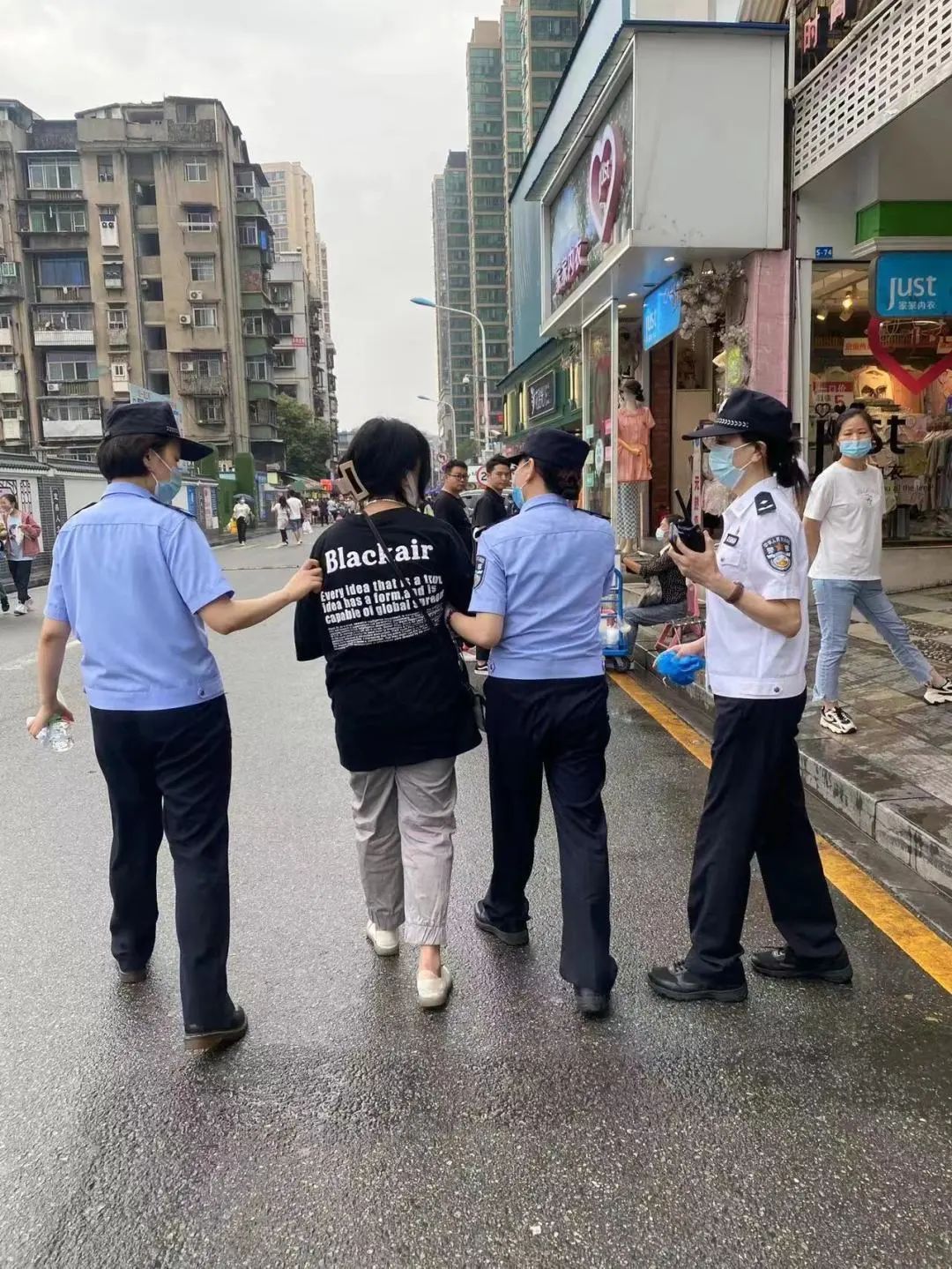 如何做好一名辅警范文 58ae05c981f4eb23d8accbb6d59c18df.jpeg