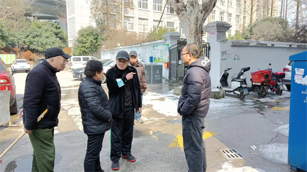 走访了解情况.jpg