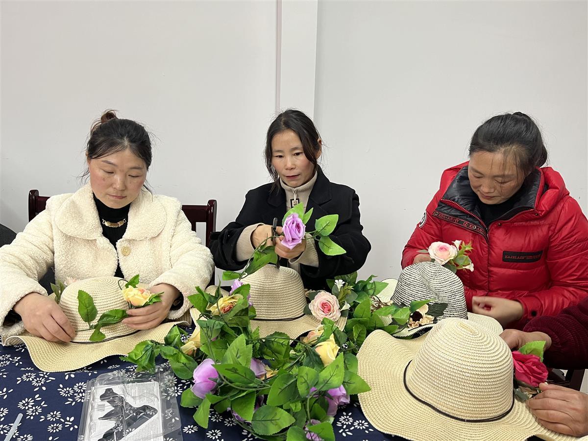 湖北利川：少数民族特色村寨开展花艺培训(图2)