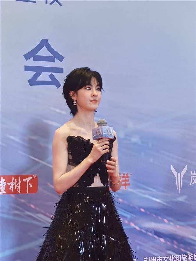 《眾神隕降：終究版》大年夜促再臨 新史低欣喜五開僅64元出售