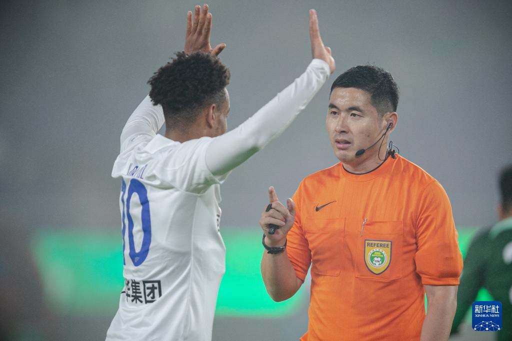 黄俊杰是什么人中超足球今天有比赛吗