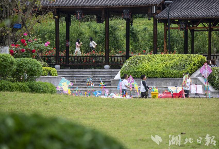 日媒統計一周遊戲銷量：《如龍7》15.6萬銷量登頂