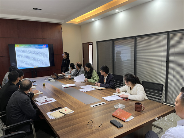 梅花苑社区“两新”党支部组织开展总体国家安全观学习.jpg