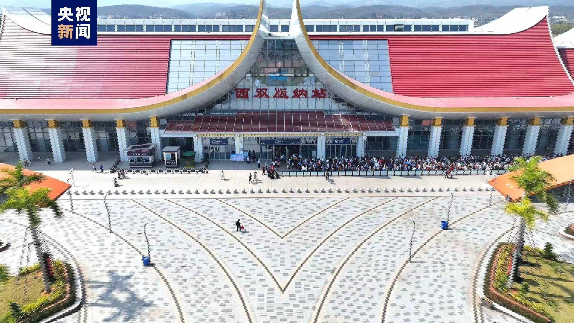 旅游包车行业的风向标：舒适出行新篇章
