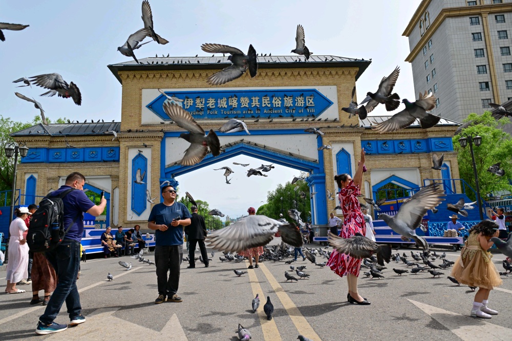 伊宁周围旅游景点，伊宁周边旅游