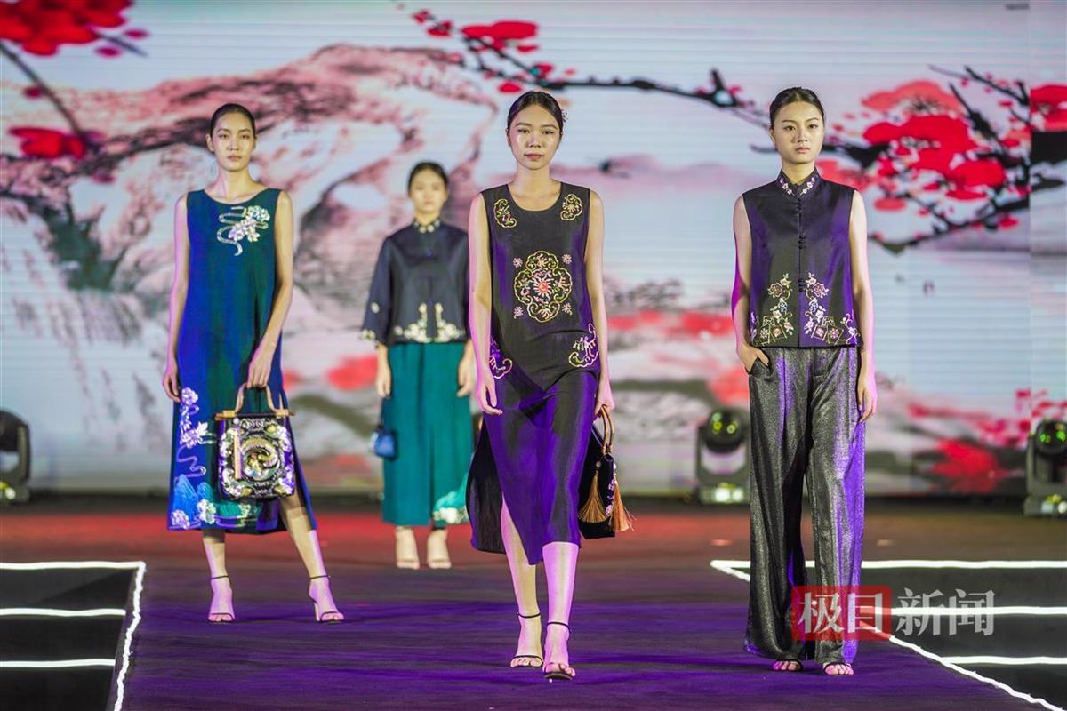 模特现场版 95f2051620e01cc6e1aec6d7dbb50445.jpeg