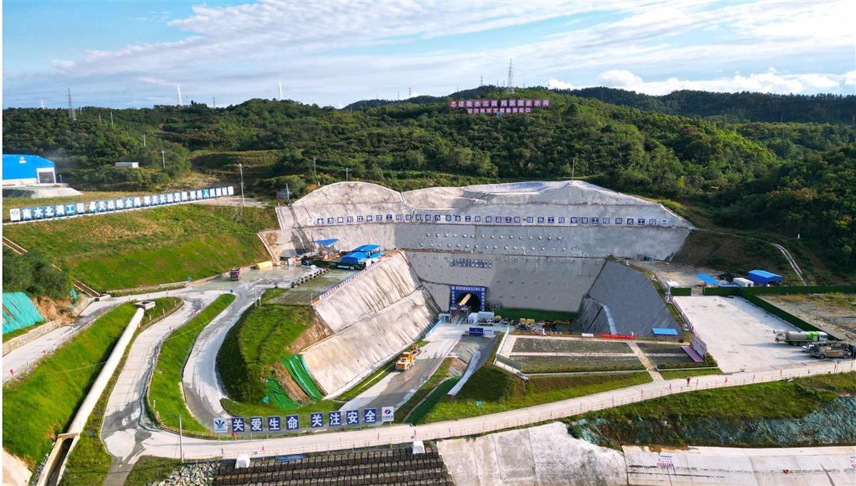 引江星空体育下载补汉工程主隧洞掘进已超过3公里(图2)