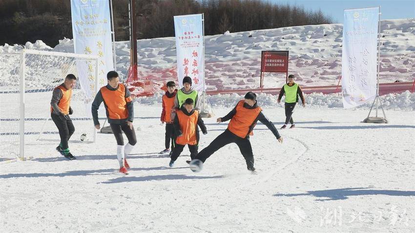 今日开板！神农架国际滑雪场开门迎客