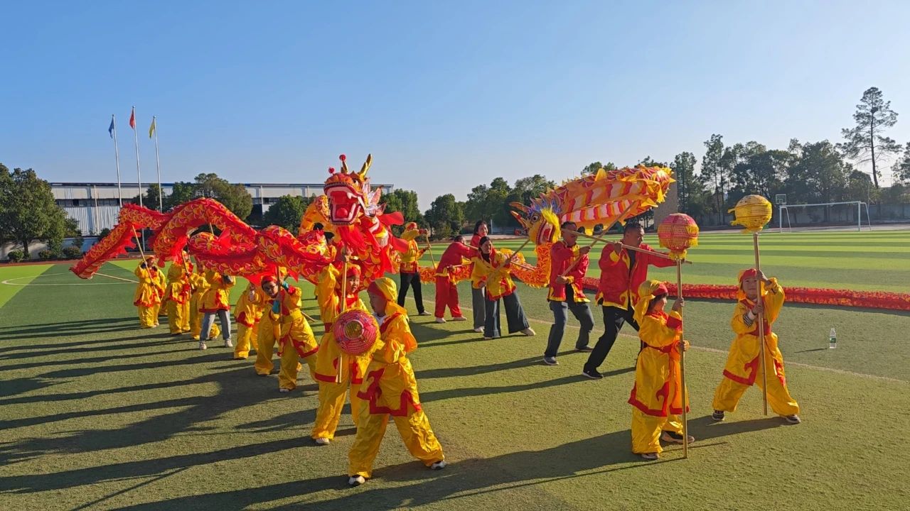 241110-亲子研学活动-非遗文化特色课程—舞龙灯.jpg