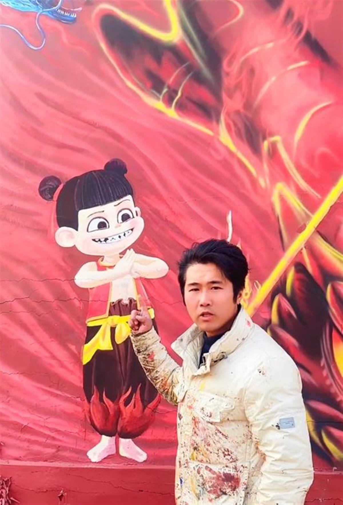一天几百人到淄博这个村里看“哪吒”村支书：已连夜安灯照明(图1)