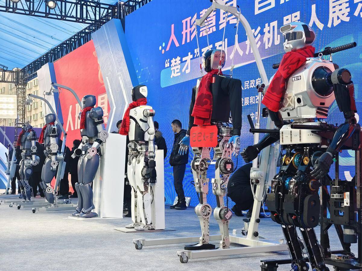 中国光谷→世界光谷 TA们在奋力冲刺！(图2)