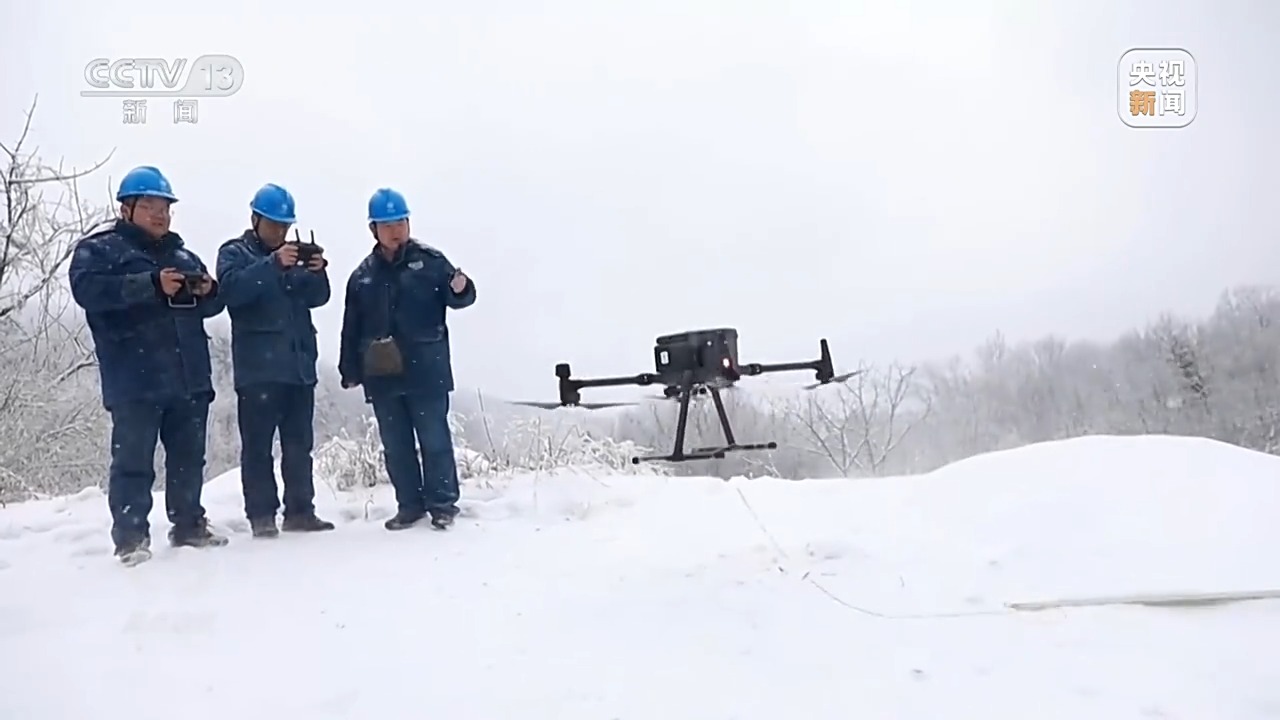 焦点访谈丨融化线路冰雪守护万家灯火背后是秦岭深处他们的坚守(图7)