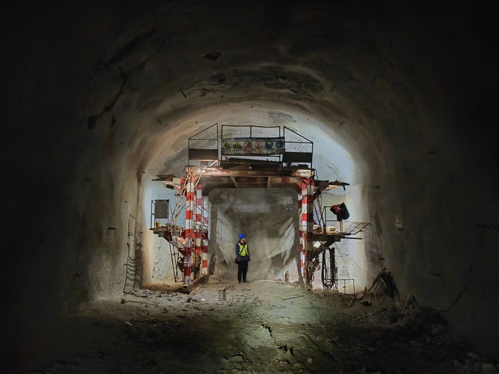 新春走基层｜严寒下的坚守——国家重大水利工程古贤水利枢纽开年施工见闻(图2)