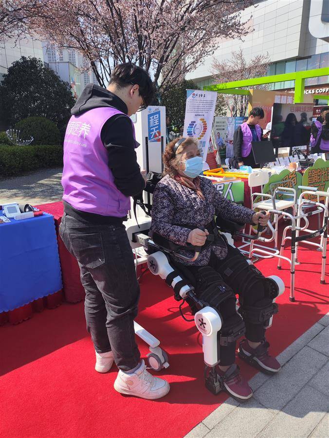 MK体育鄂产养老机器人即将进入家庭