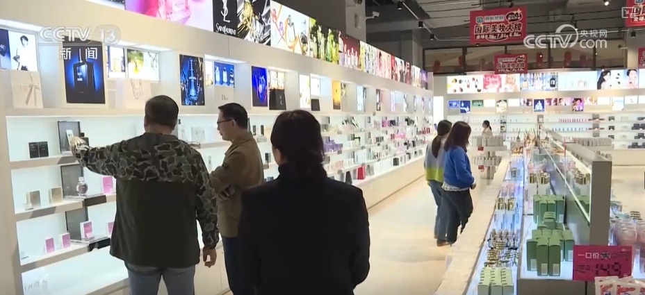 县域商业换新“颜工业品快速“下乡”特色农产品“进城”更畅通(图2)