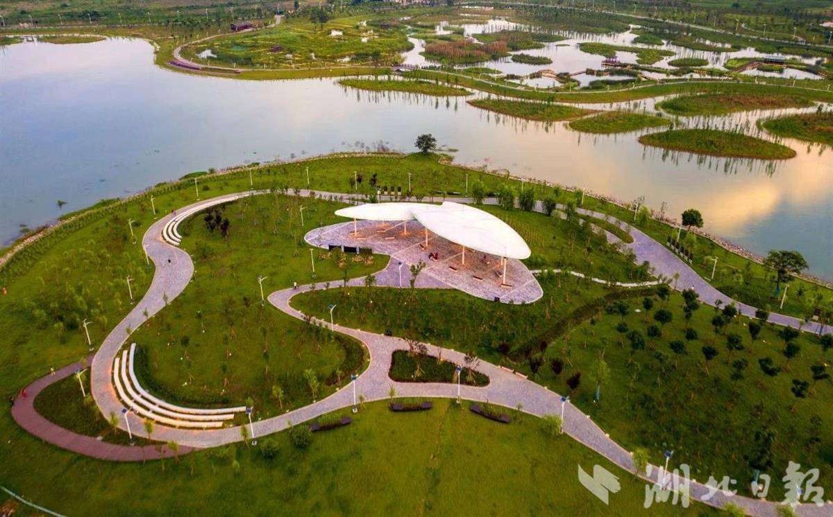 “打工妹”建议获全国人大关注：投入近20亿元 松滋小南海湖涅槃重生(图2)