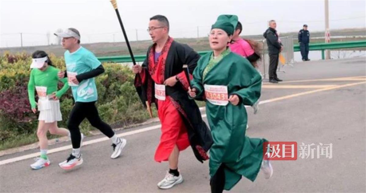 湖北梁子湖半马开跑！5000跑者共绘湖城生态画卷(图4)
