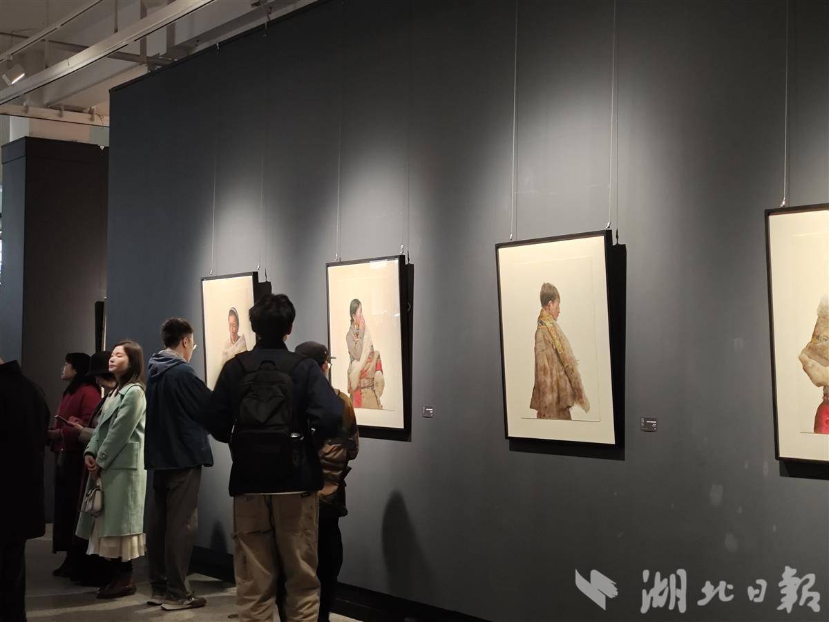 190件作品跨越40年，全国美展金奖得主许海刚集中“亮宝”