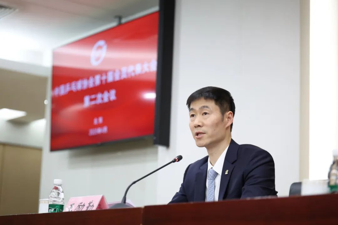 王利克（Wang Liqin）：带领国家乒乓球队继续捍卫