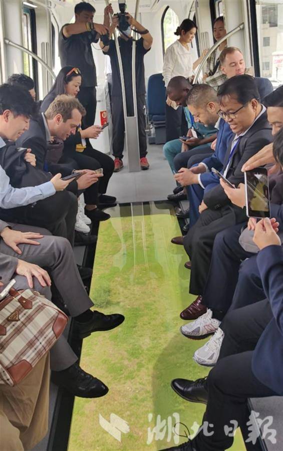 小米武汉总部，富兰技术技术...友好的城市代表