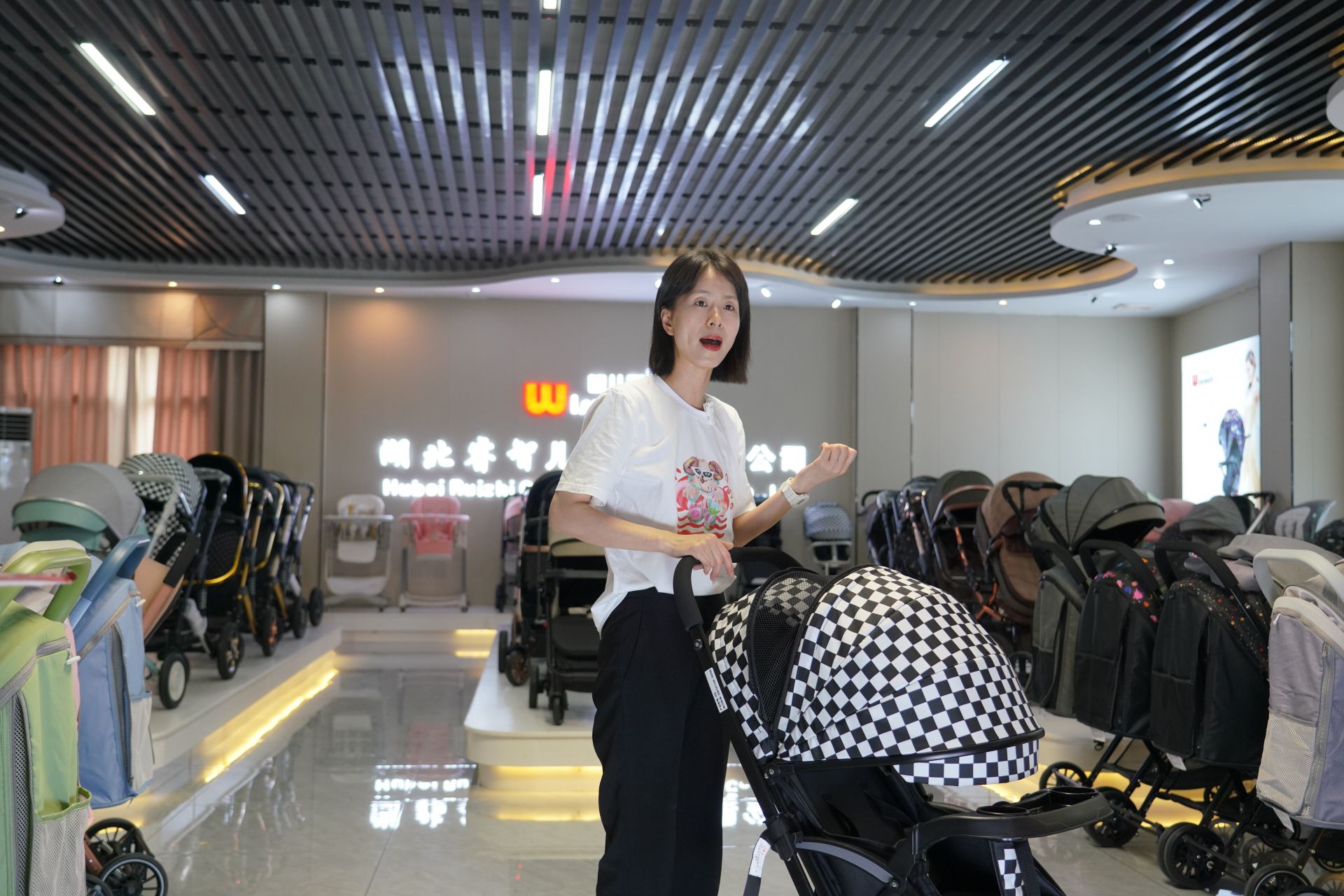 星空体育APP火爆全球来自湖北48小时交货(图5)