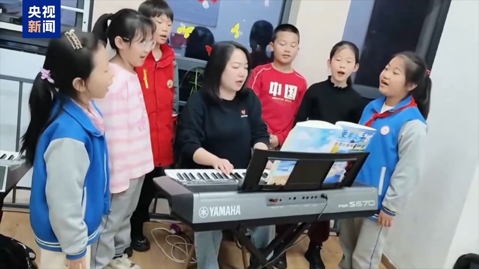 认识你丨喜欢朝两个方向走！他六年的教学解释