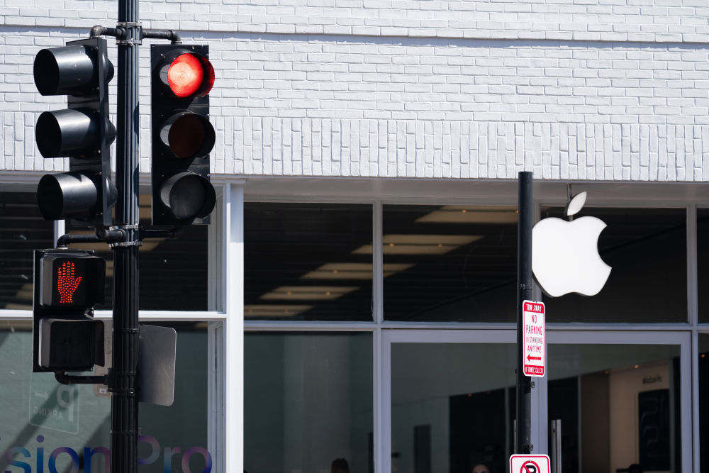 为什么iPhone不能在美国？这就是英国媒体的解释