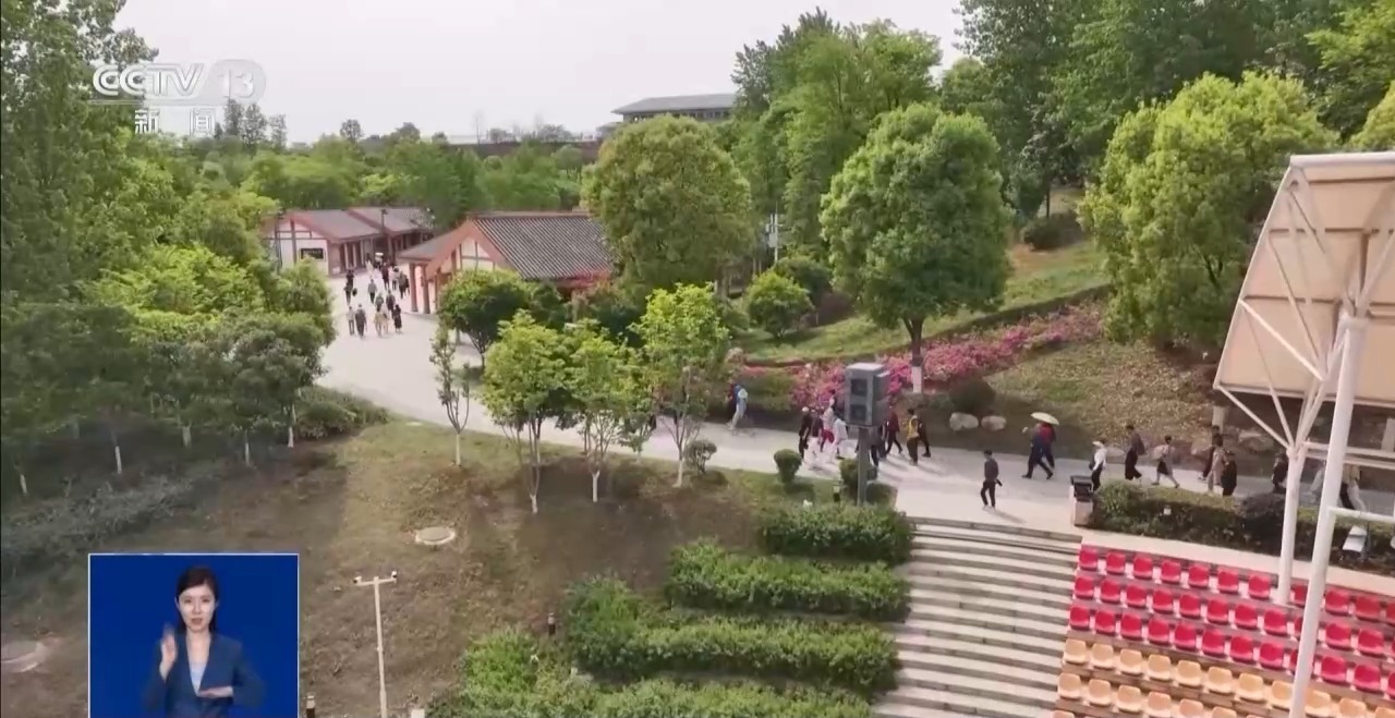一竞技下载“慢旅行”成文旅新风口 一列列“银发专列”载满诗和远方(图4)