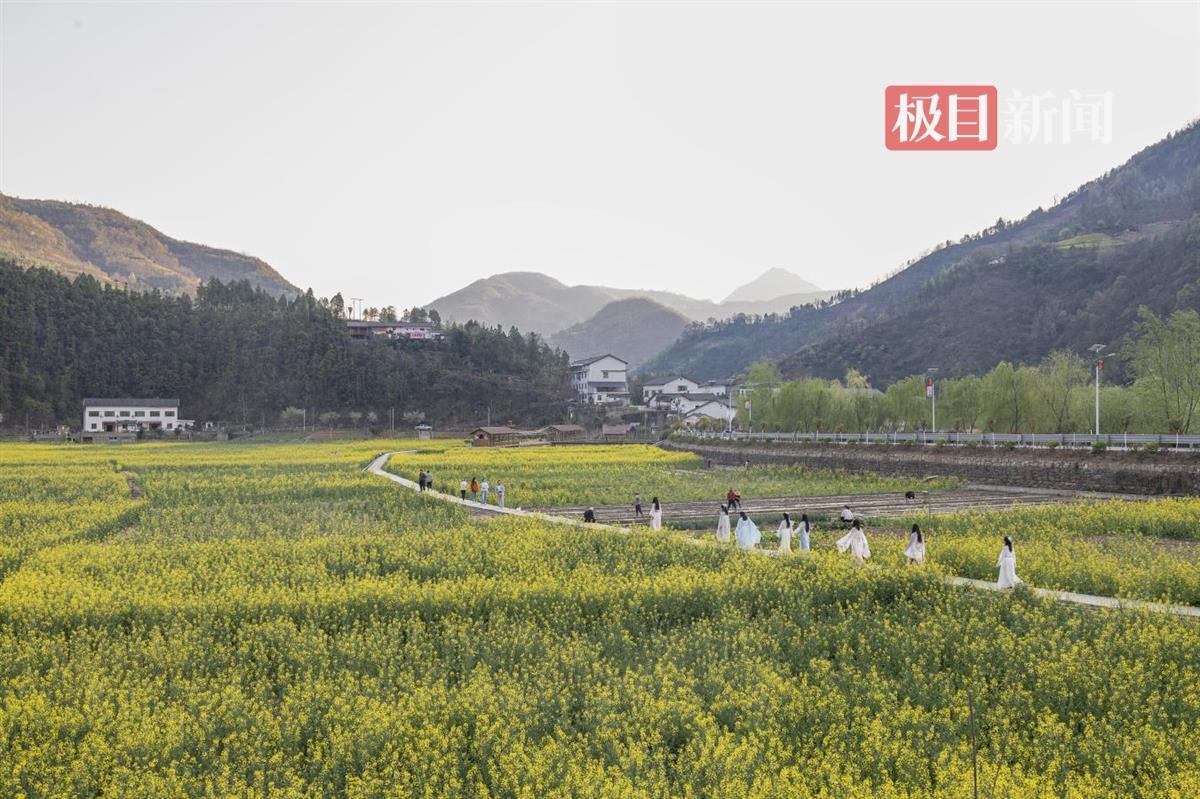 郧西县“把戏实践”解锁文旅暗码