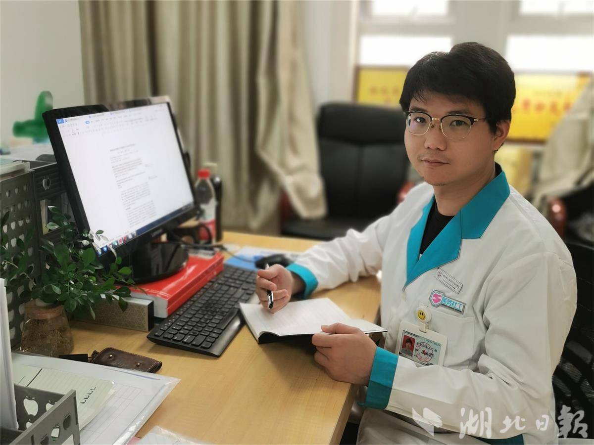 通常，他们在医院不知道。社会上的社会工作者