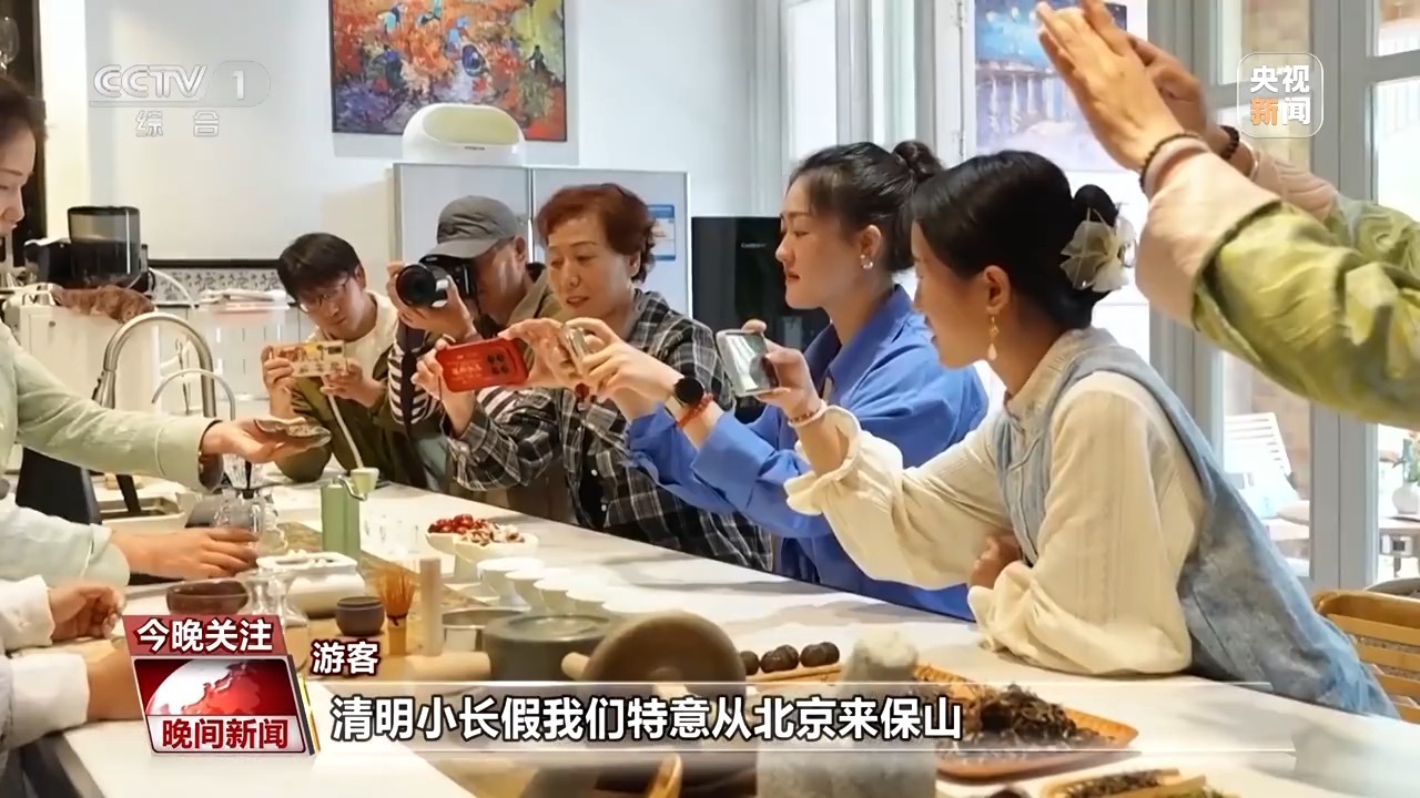 悬崖上的咖啡馆蘑菇尝鲜游清明假期这些旅行玩法很有趣OB电竞官网(图1)