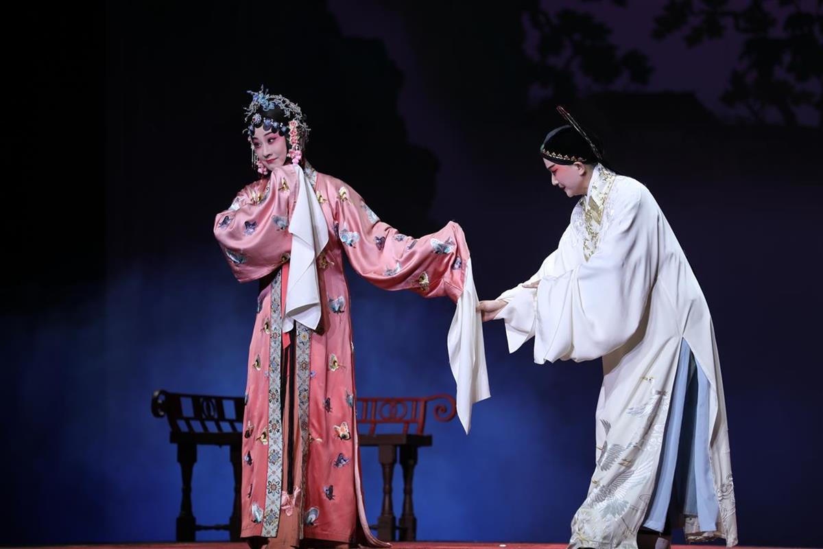 经过三天的表演，听起来很听起来！ Kunqu Opera“