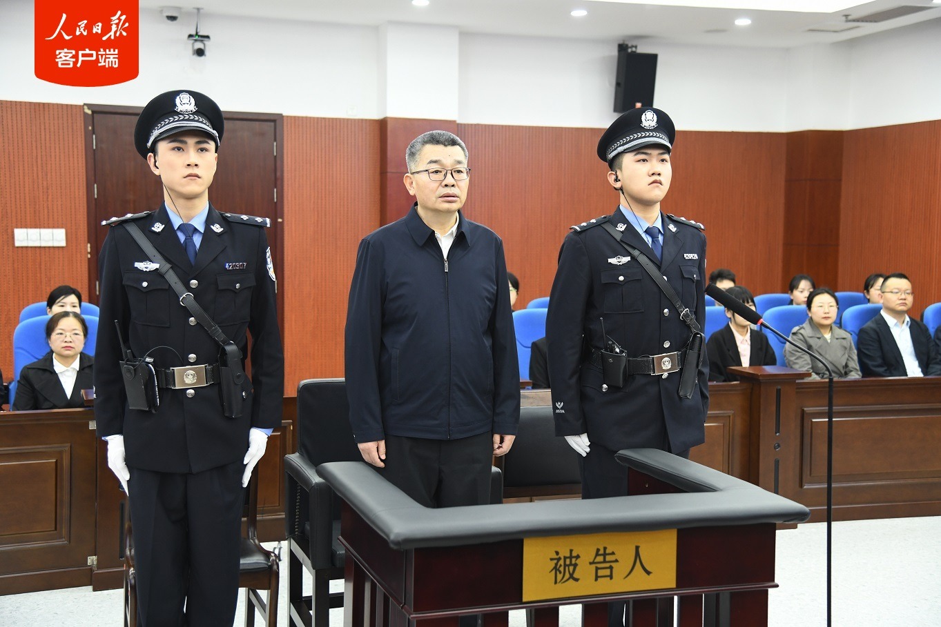 李阳案的第一次测试，党委员会前代表秘书兼中