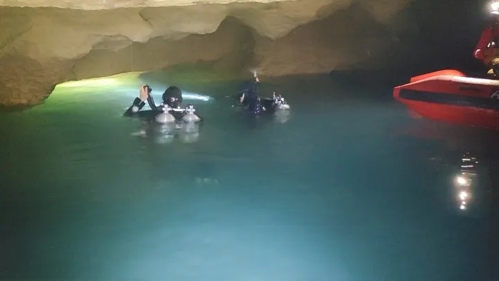 洞穴潜水失联3天奇迹生还当事人讲述生死73小时！(图1)