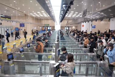 Hengqin港口交通量超过了第一季度的730,000，并且