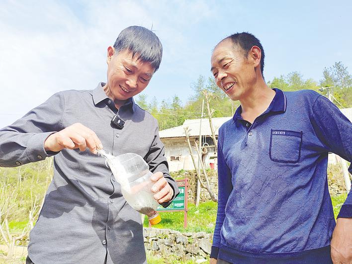 昆虫的主人帮助登山者将其年收入增加1000万元人