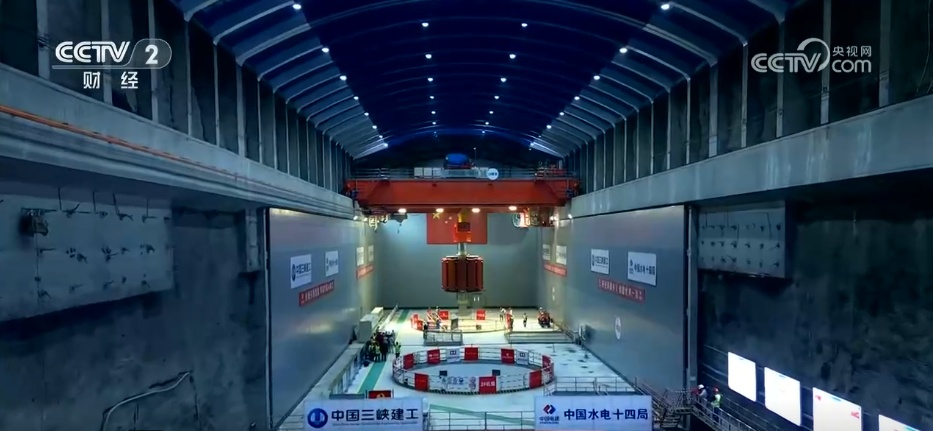 在假期期间继续工作并保持工作。建筑商