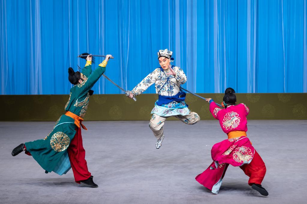国家京剧院第五届武戏展演暨百日集训拜师汇报演出鸣锣开场