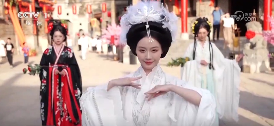 “五一”假期“农文商旅体”融合释放多彩活力 “新玩法”拉动假日消费热潮(图4)
