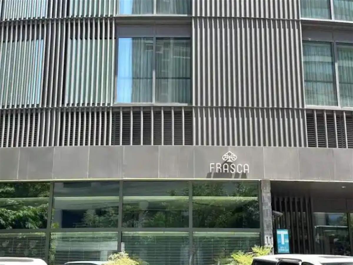 突然的评论丨这对夫妻在进食时指控176元人民币