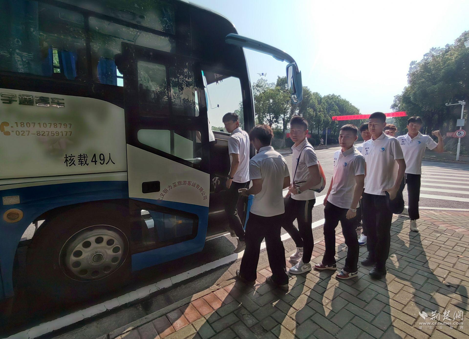 武昌职业学院足球队勇闯全国大学生足球联赛