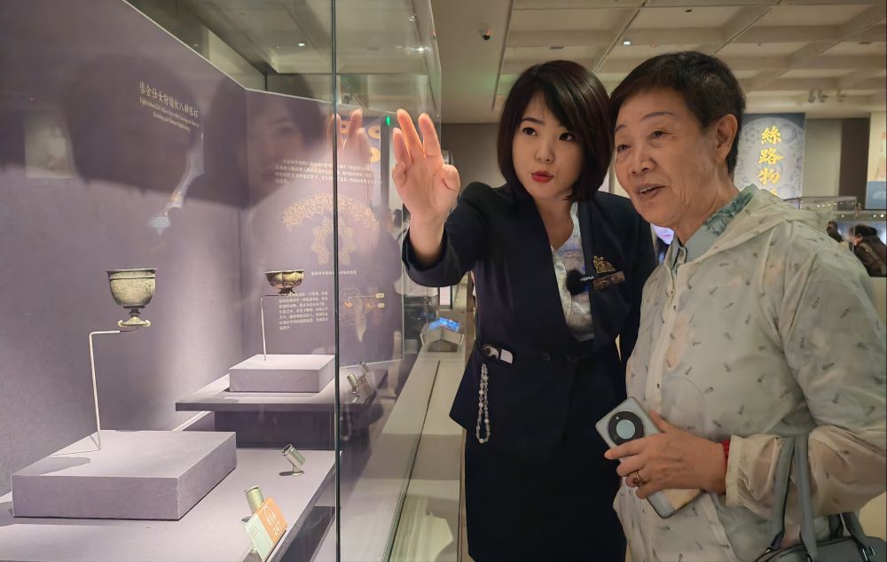在“顶流”博物馆“解码”文物是什么体会？