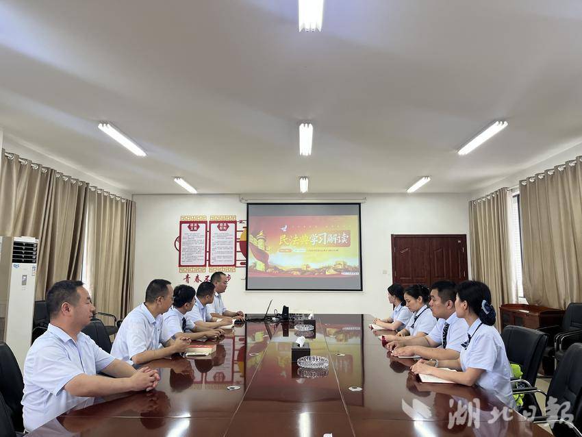 湖北交投京珠运营公司应城北管理所：收费站变“普法驿站” 民法典护航高速路