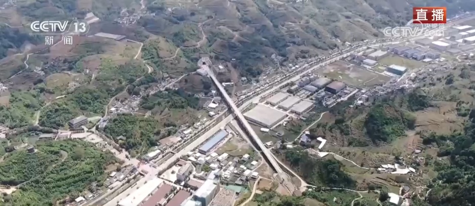 “五一”假期重点工程建设不停步一线建设者们用劳动诠释“最美”(图4)